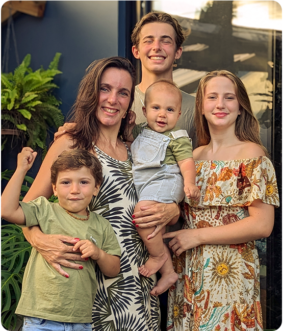 Carla Arruda com sua família